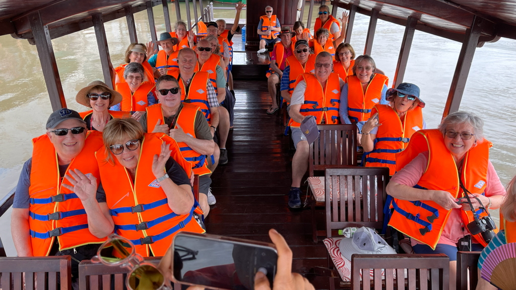 Mekong river cruise 1920-1080