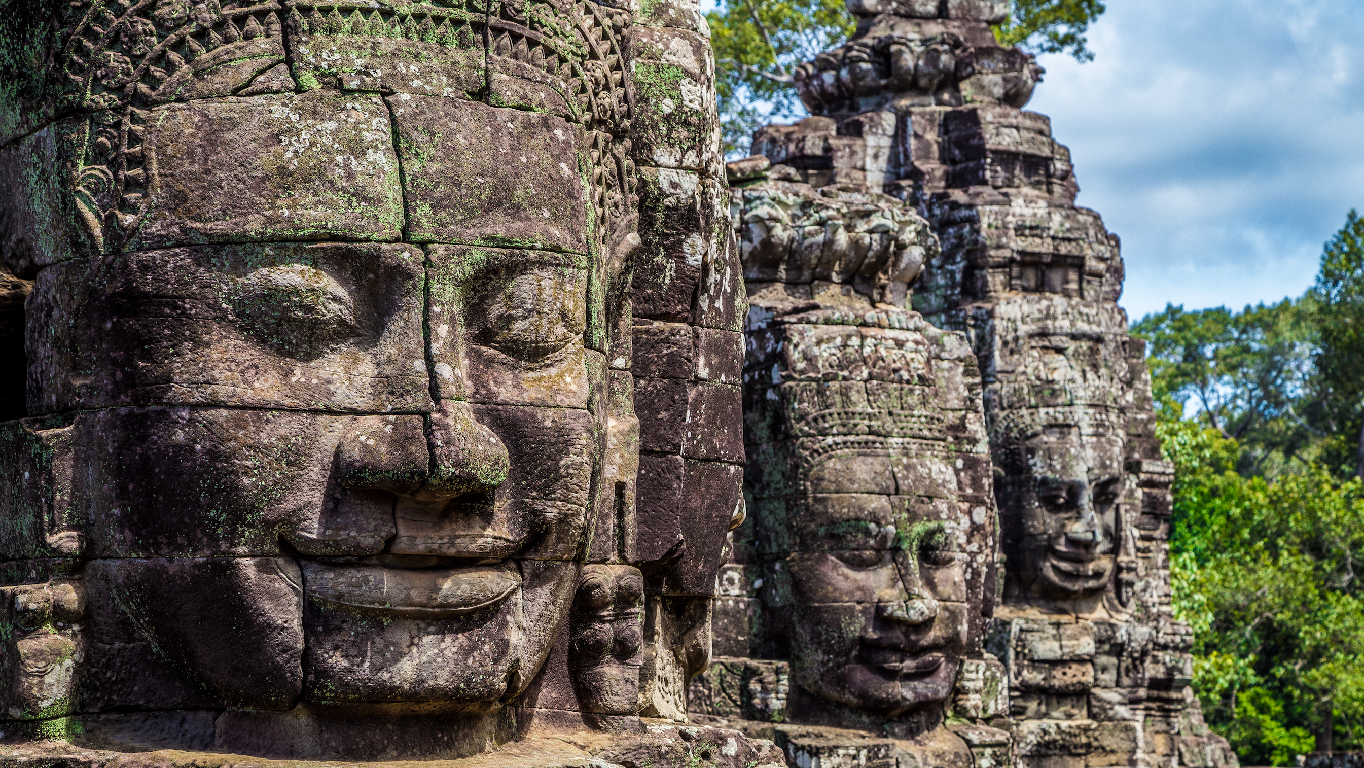 faces-of-bayon-angkor-wat